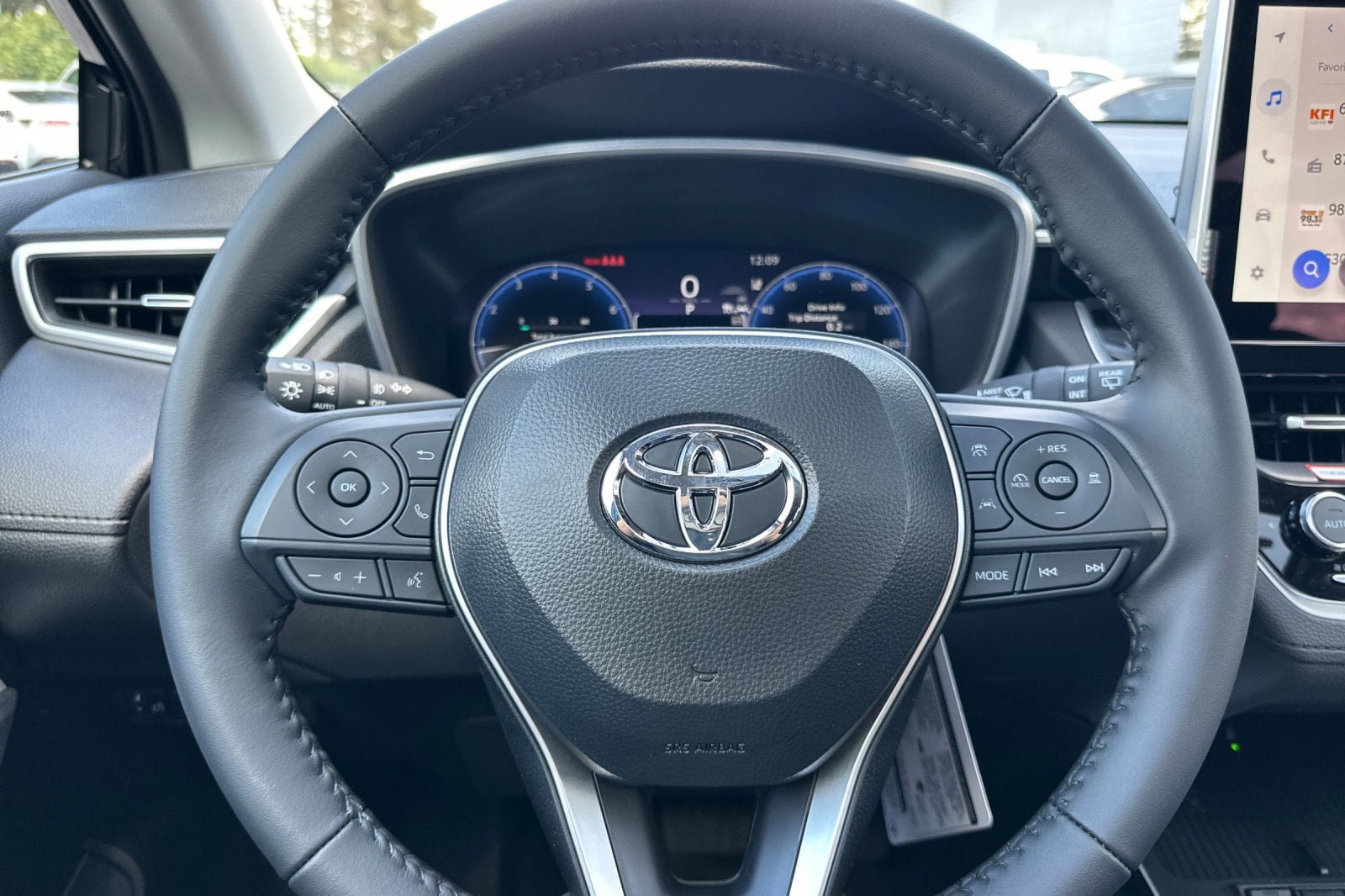 Certified 2026 Toyota Corolla Cross XLE w/ Convenience Package FWD image 23