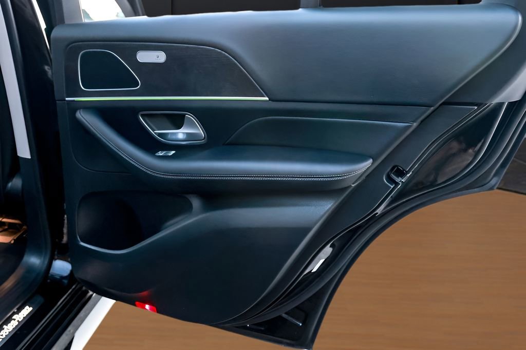 Used 2024 Mercedes-Benz GLE 450e 4MATIC w/ AMG Line Exterior image 30