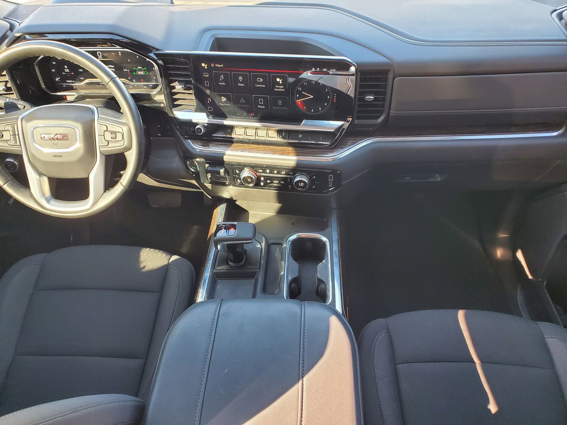 Used 2024 GMC Sierra 1500 Elevation w/ Preferred Package image 13