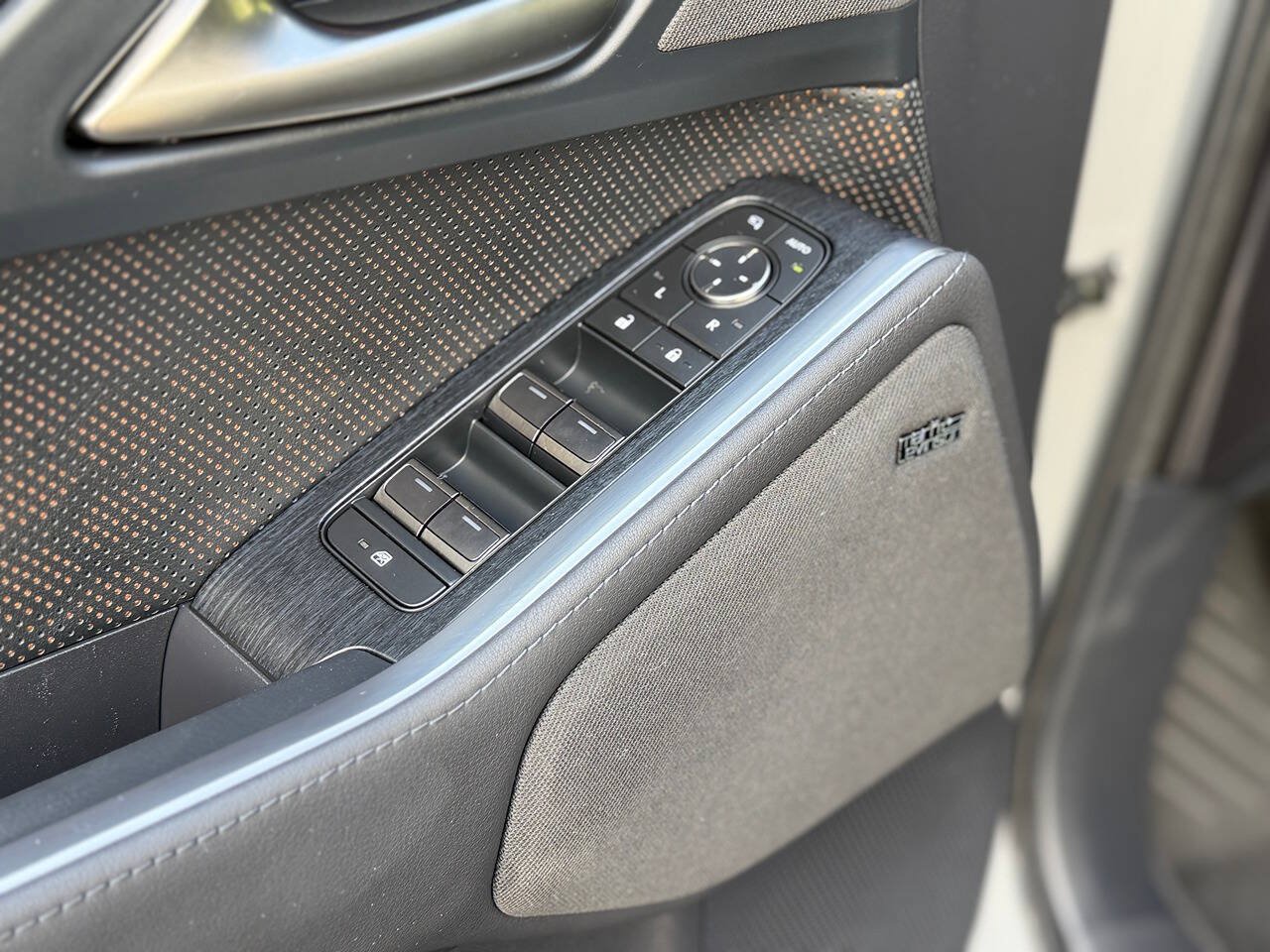 Used 2024 Lexus GX 550 w/ Cold Area Package AWD/4WD image 4
