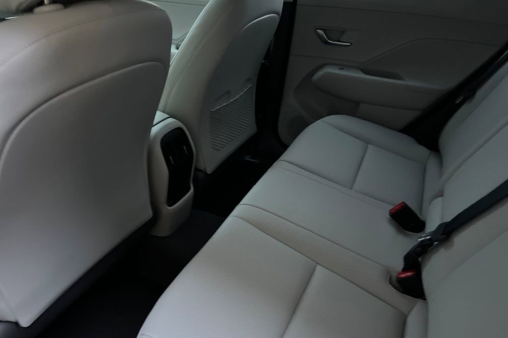 New 2026 Hyundai Kona SEL Premium image 10
