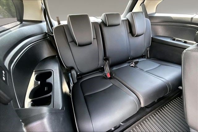 Certified 2025 Honda Odyssey Touring image 24