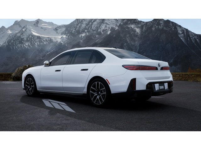 New 2027 BMW i7 xDrive60 AWD/4WD image 2