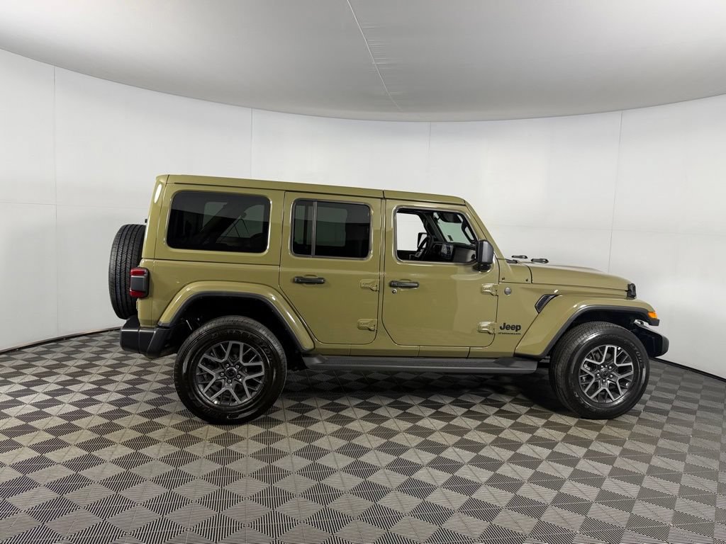 Certified 2026 Jeep Wrangler Unlimited Sahara AWD/4WD image 3