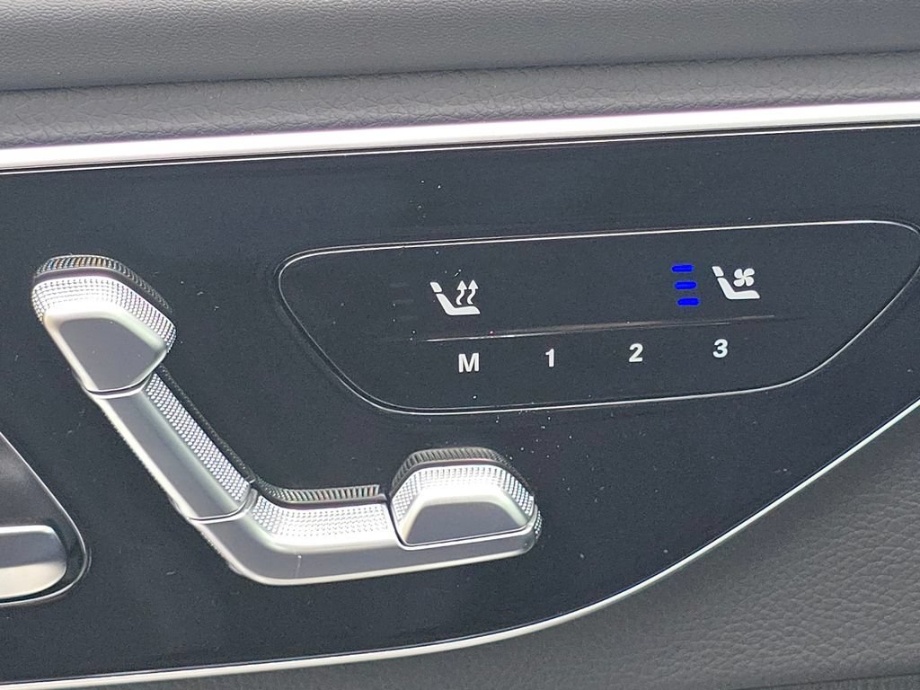 New 2026 Mercedes-Benz C 300 4MATIC Sedan image 7