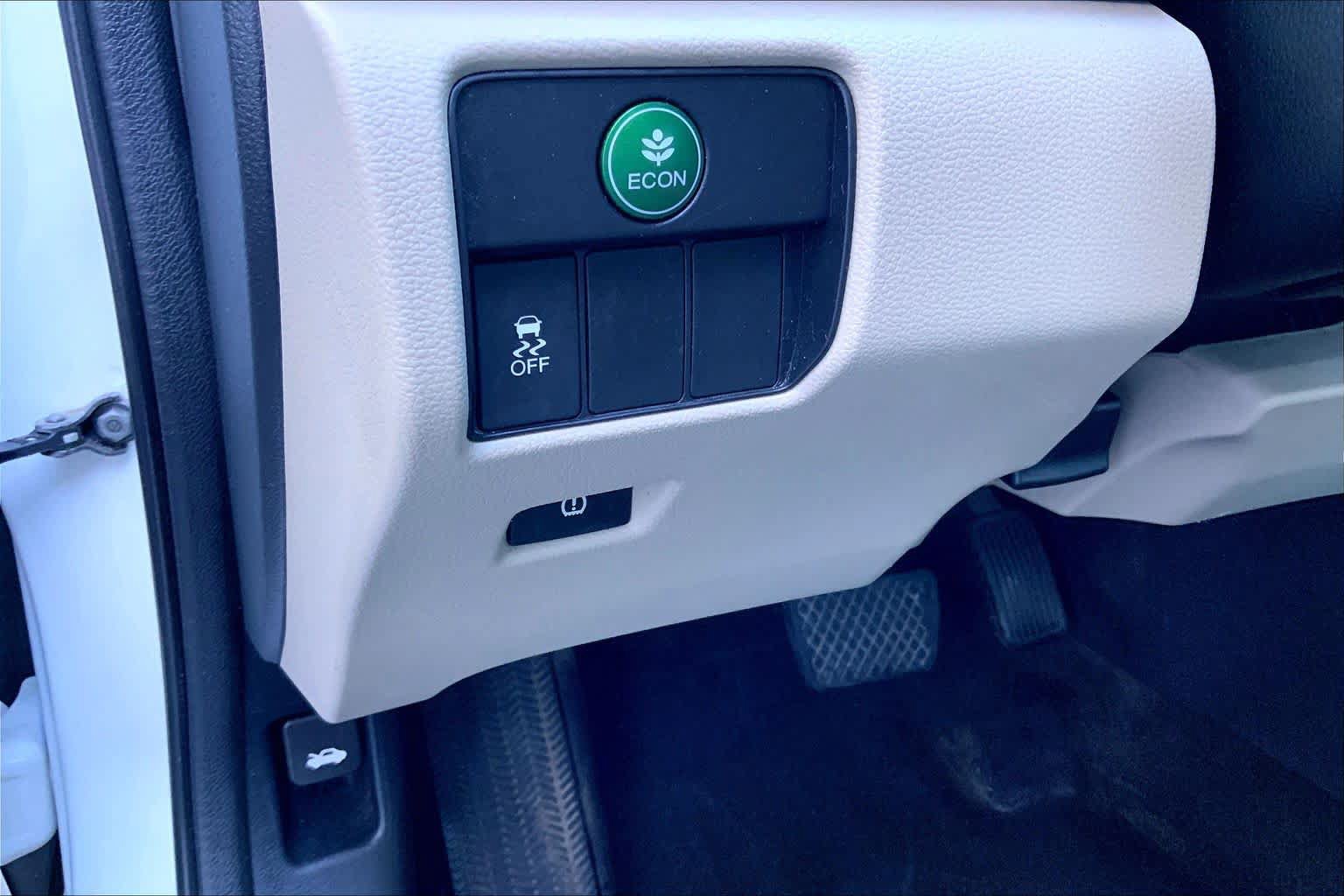 Used 2013 Honda Accord EX image 36