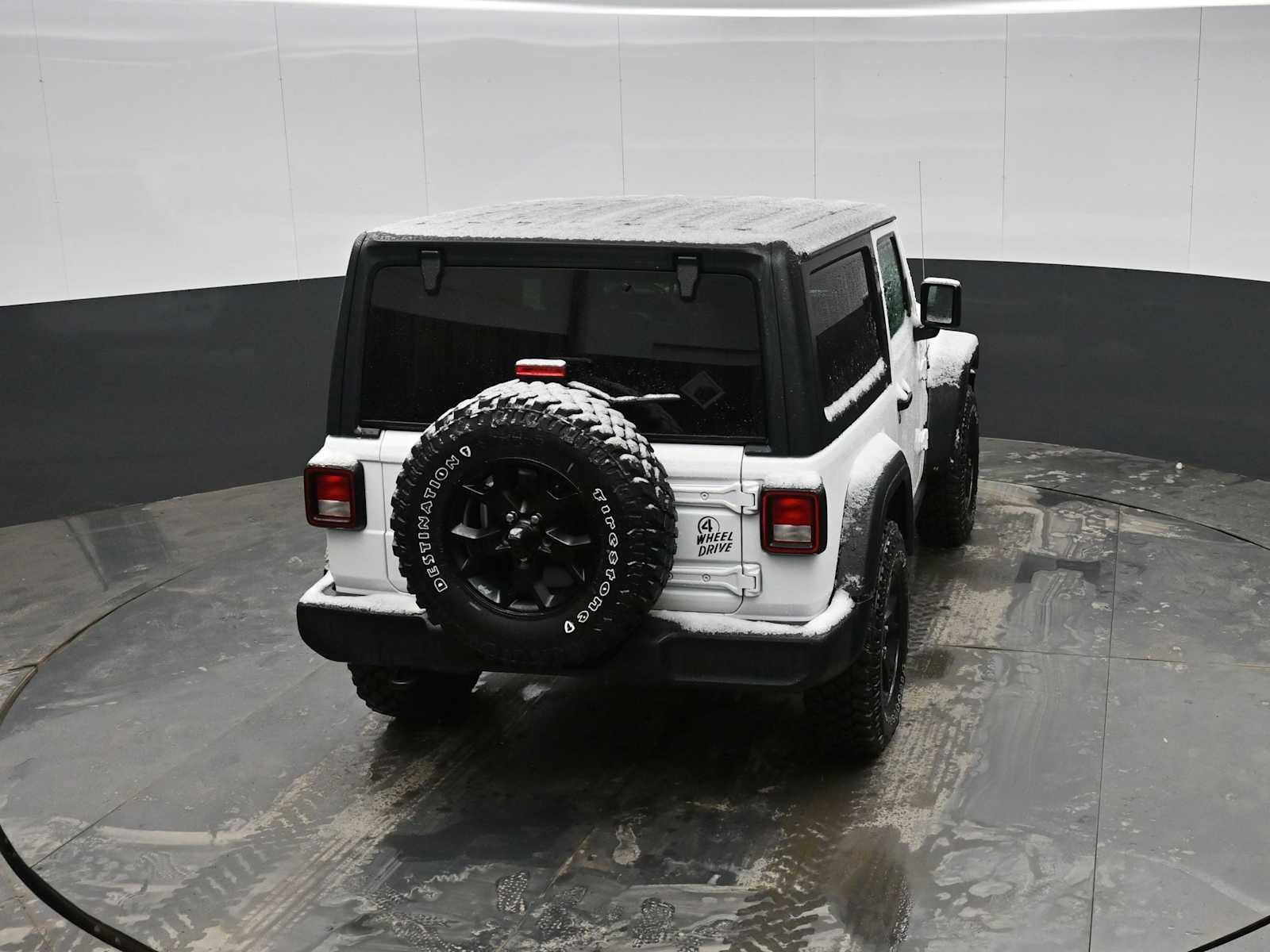 Used 2021 Jeep Wrangler Willys image 24