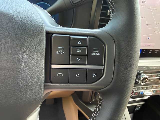 New 2026 Ford F250 Lariat w/ Black Appearance Package AWD/4WD image 22