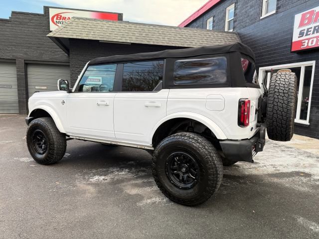 Used 2022 Ford Bronco Outer Banks image 4