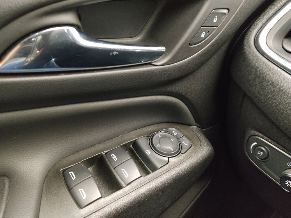 Used 2024 Chevrolet Equinox LT image 27