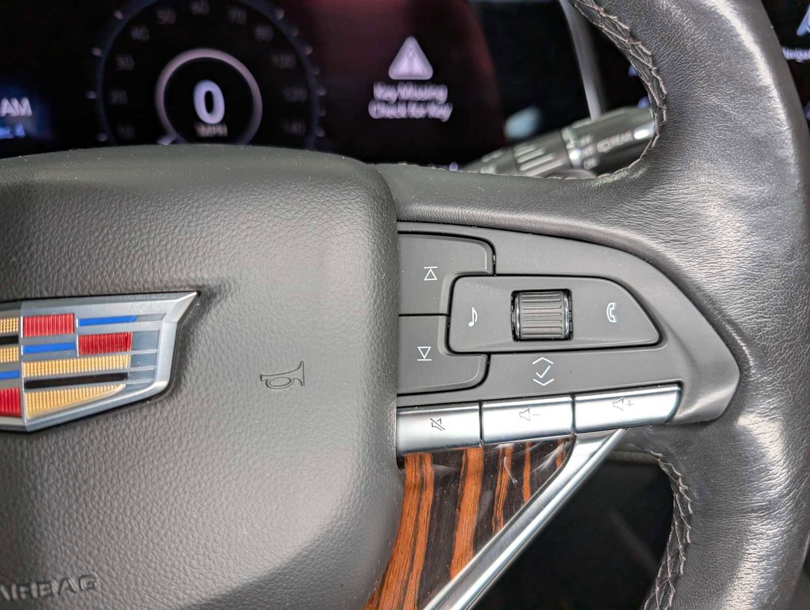 Certified 2021 Cadillac Escalade Premium Luxury image 39