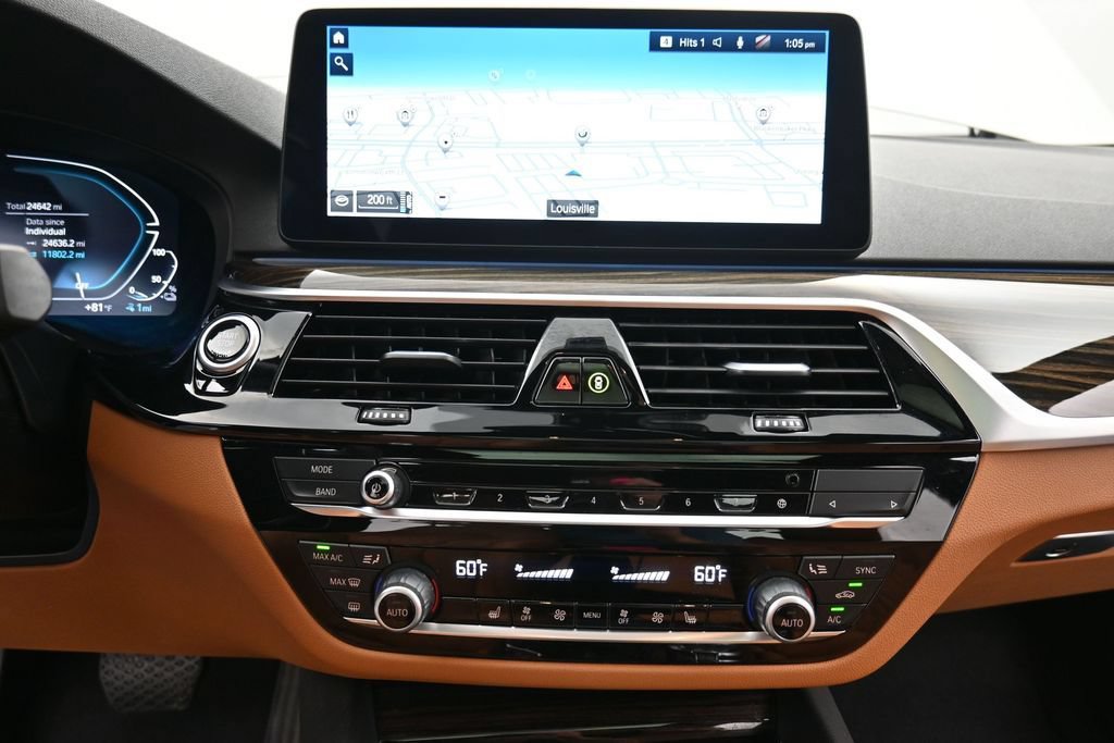 Used 2023 BMW 530e xDrive w/ Premium Package AWD/4WD image 14