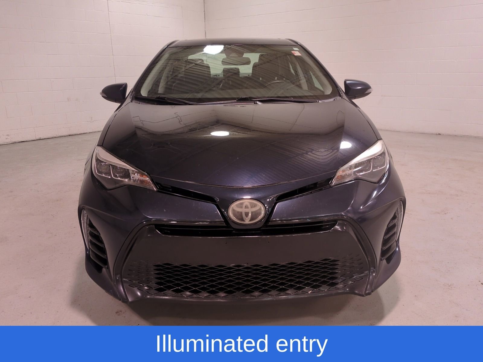 Used 2017 Toyota Corolla SE w/ SE Premium Package image 9