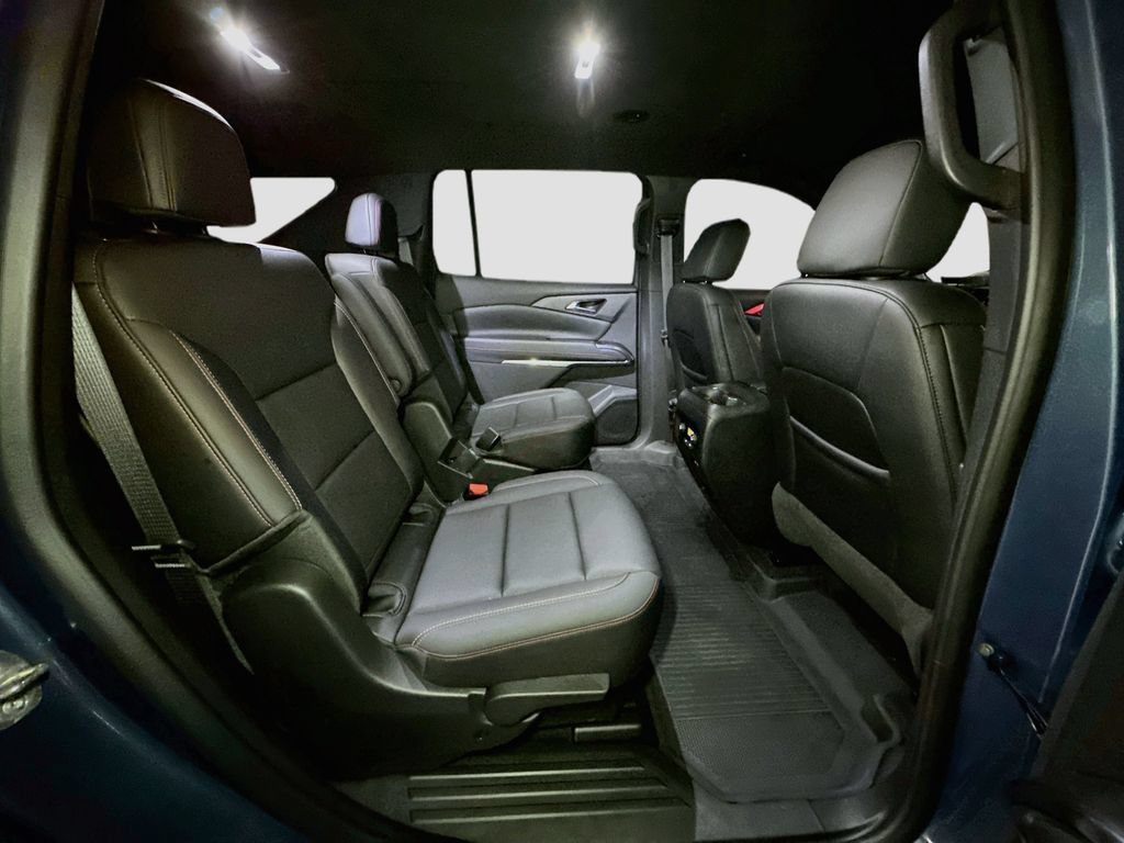Used 2025 Chevrolet Traverse Z71 w/ Driver Confidence Package AWD/4WD image 37