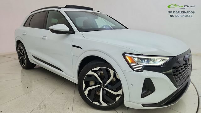 Used 2024 Audi Q8 e-tron Prestige w/ Prestige Package AWD/4WD image 1
