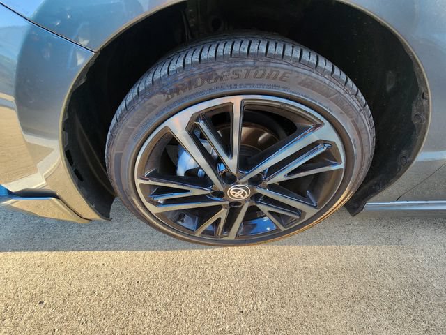 Used 2026 Toyota Camry XSE FWD image 9