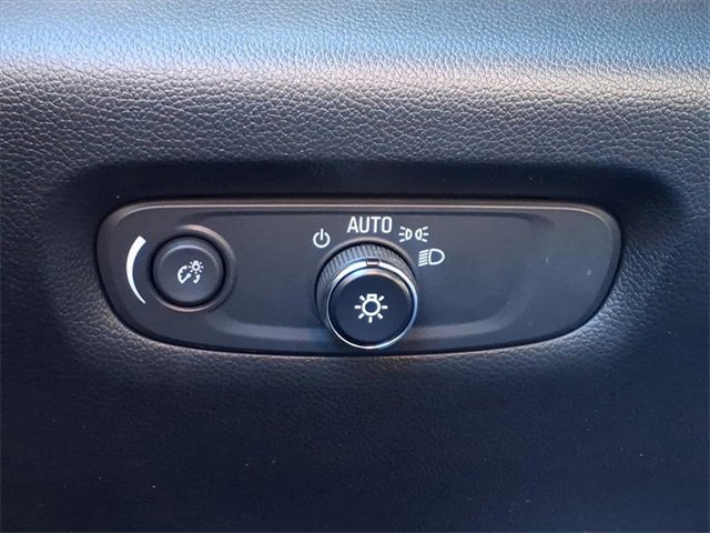 Certified 2022 Chevrolet Traverse LT w/ LPO, Floor Liner Package image 25