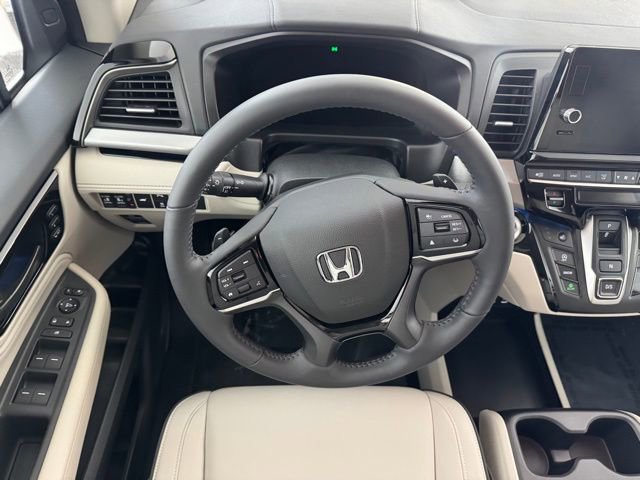 Certified 2026 Honda Odyssey Touring image 32