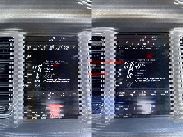 Used 2023 Dodge Charger SXT image 33