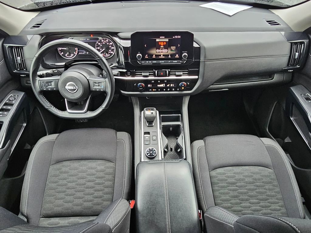 Certified 2025 Nissan Pathfinder SV AWD/4WD image 15