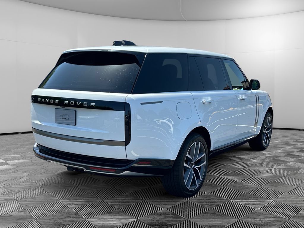 New 2026 Land Rover Range Rover Long Wheelbase SE AWD/4WD image 5