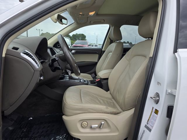 Used 2017 Audi Q5 2.0T Premium Plus w/ Technology Package AWD/4WD image 12