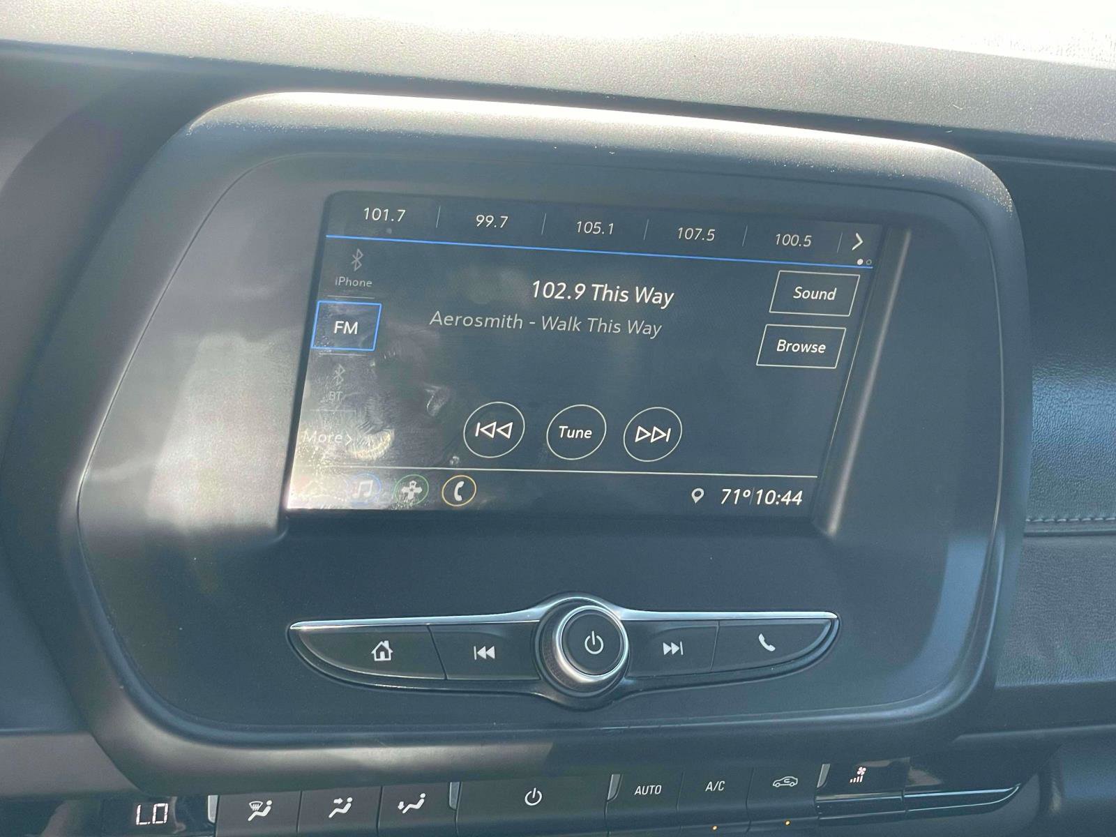 Used 2019 Chevrolet Camaro LS RWD image 8