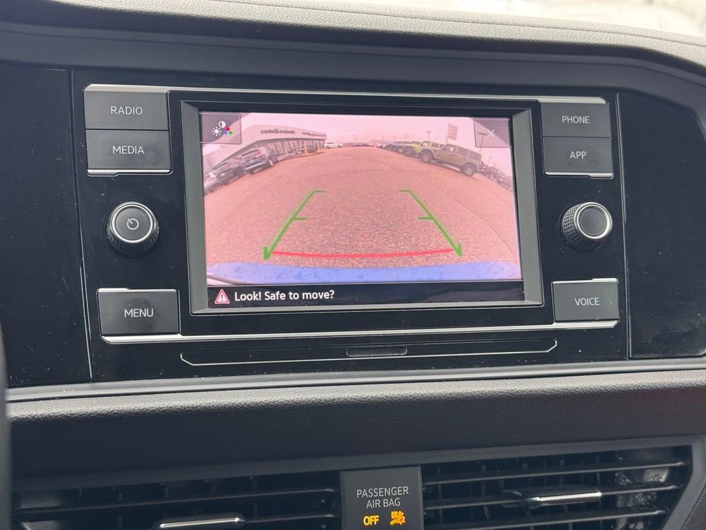 Used 2024 Volkswagen Jetta SE image 25