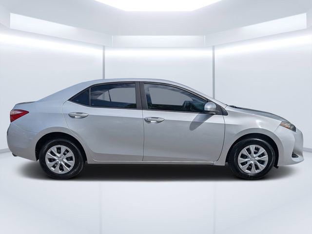 Used 2019 Toyota Corolla L image 2