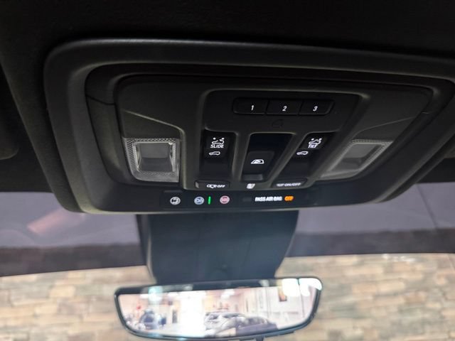 Used 2022 GMC Sierra 1500 Denali Ultimate AWD/4WD image 28