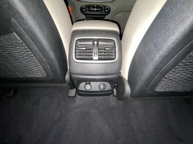 Used 2016 Kia Sorento AWD w/ LX Convenience Package image 27