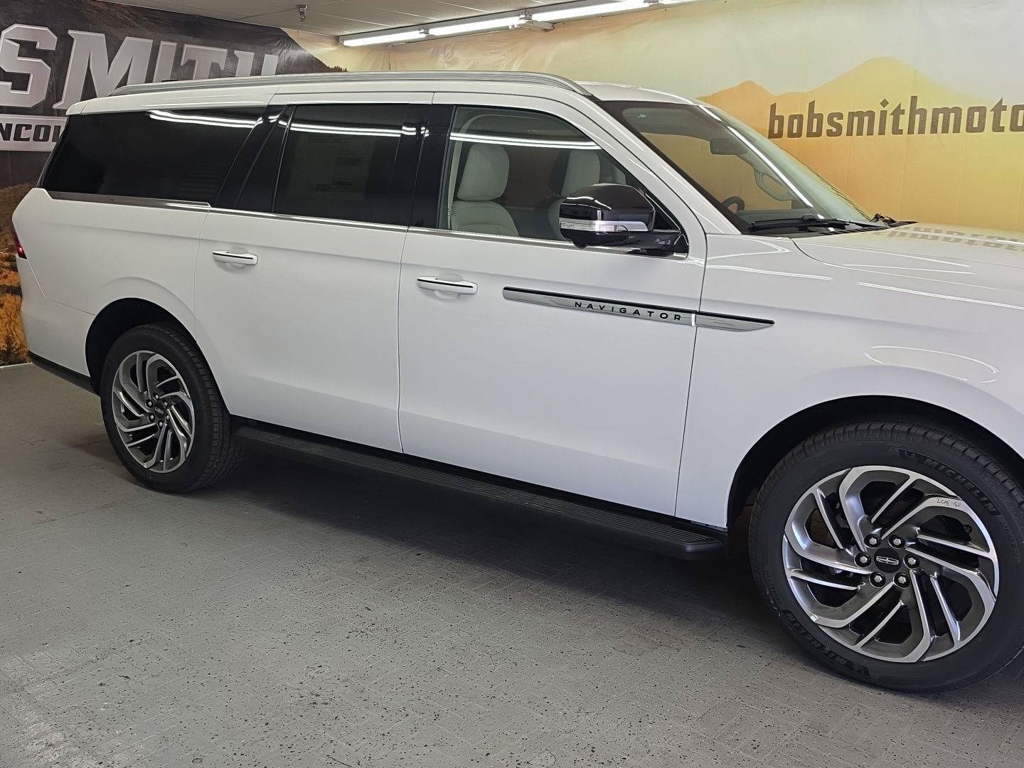 New 2027 Lincoln Navigator L Premier AWD/4WD image 20