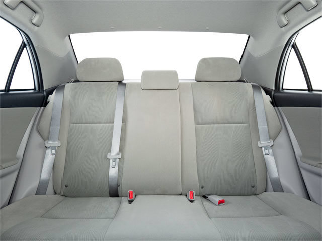 Used 2013 Toyota Corolla LE FWD image 14