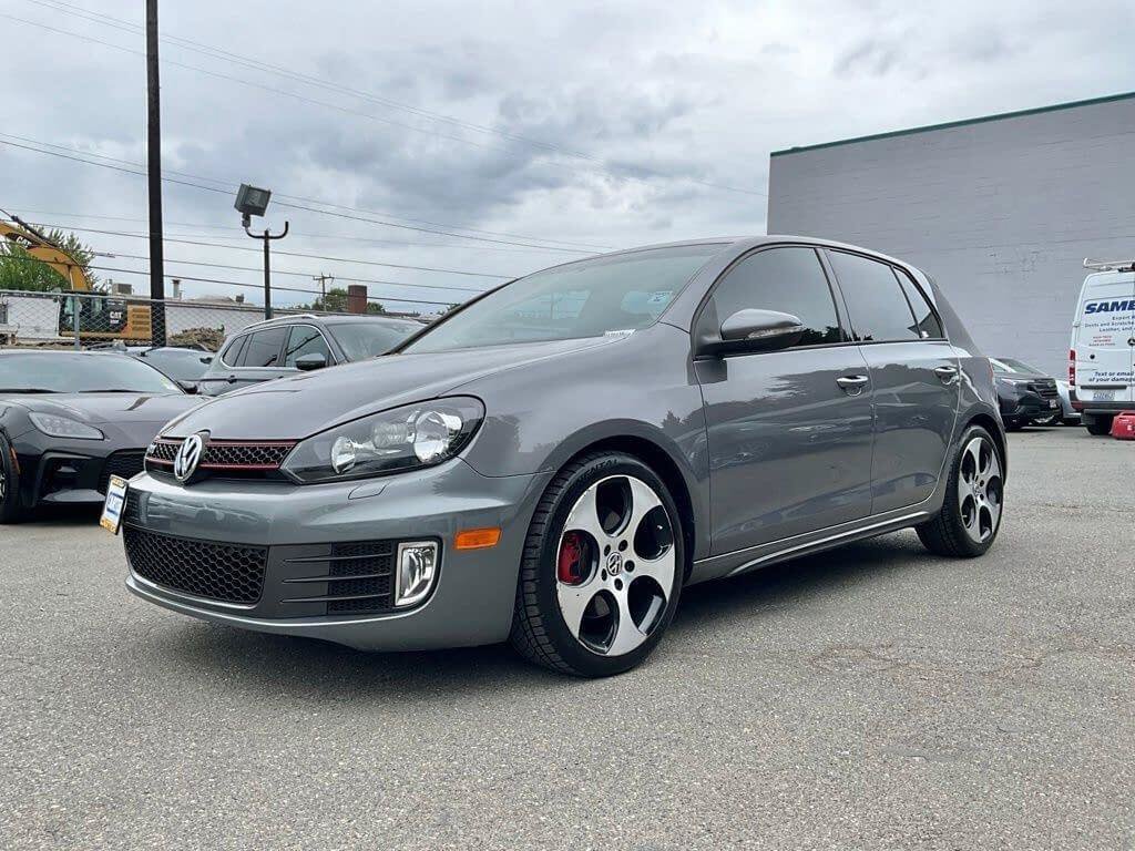 Used 2013 Volkswagen GTI 4-Door FWD image 4