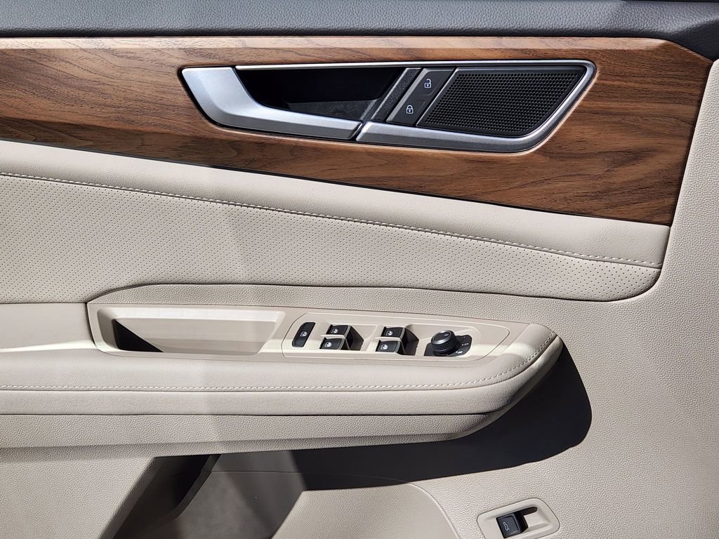 New 2026 Volkswagen Atlas SE image 11