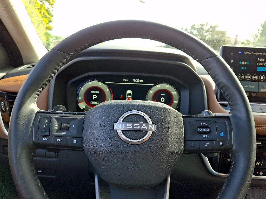 Used 2025 Nissan Rogue Platinum AWD/4WD image 20