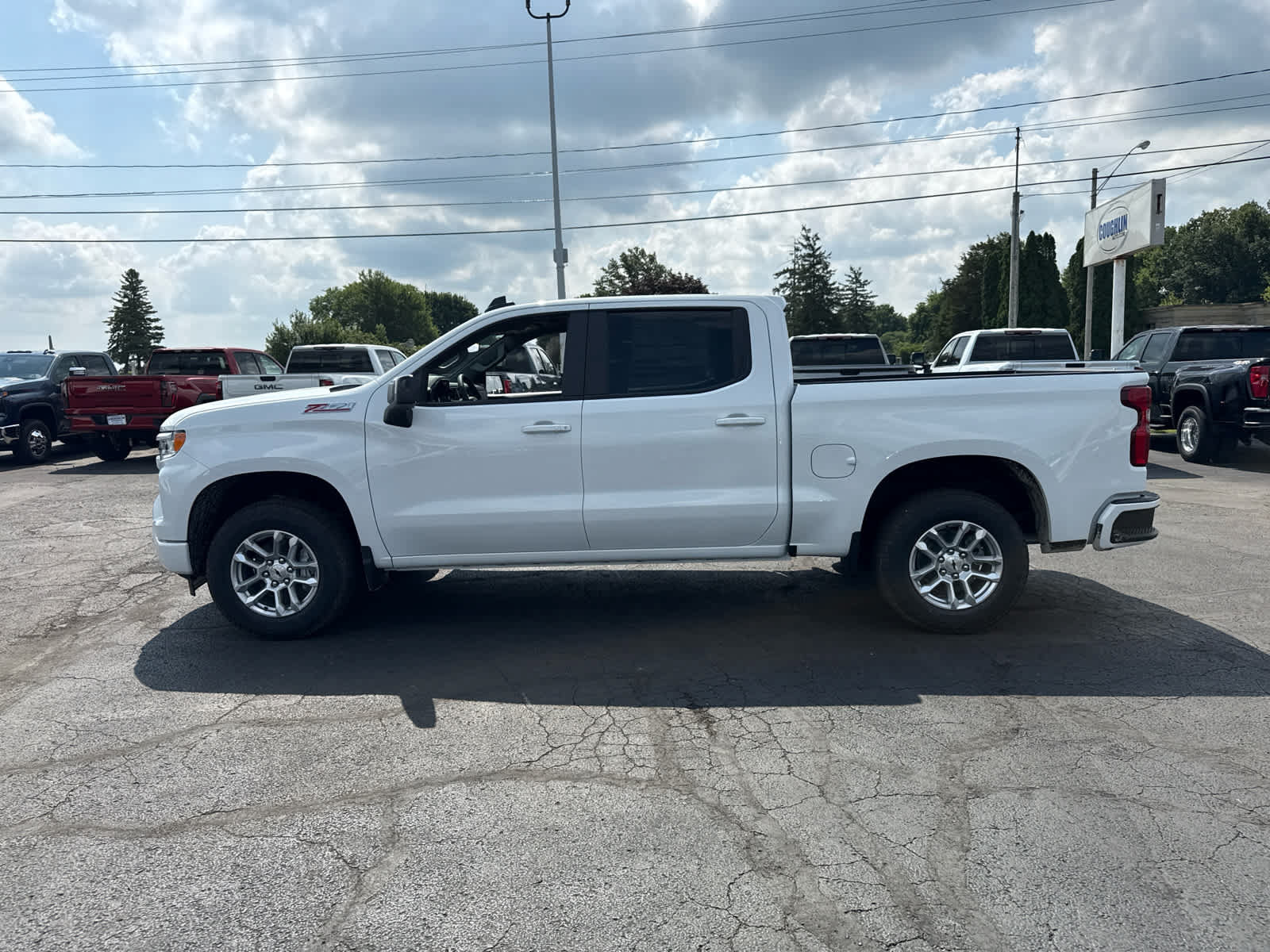 New 2026 Chevrolet Silverado 1500 RST w/ Convenience Package II AWD/4WD image 2