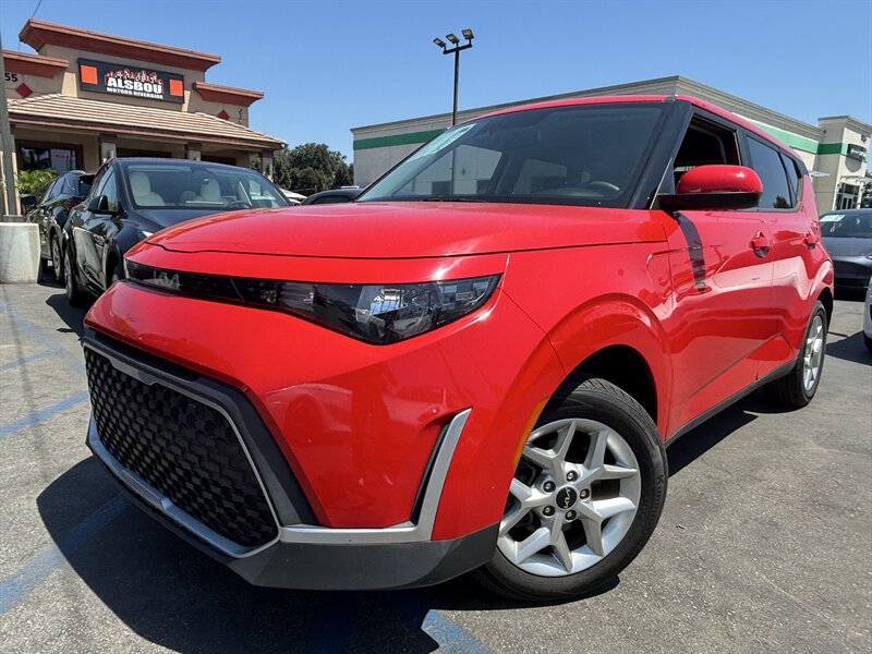 Used 2023 Kia Soul LX w/ LX Technology Package