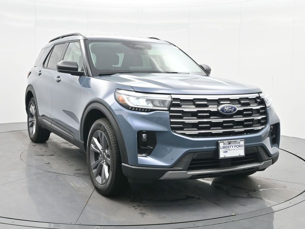 New 2026 Ford Explorer Active w/ Active Comfort Package image 4