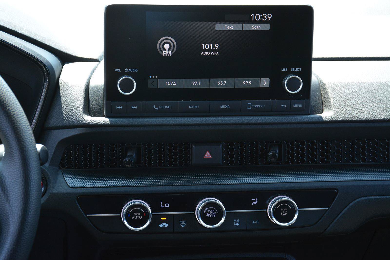 Used 2025 Honda CR-V LX image 12