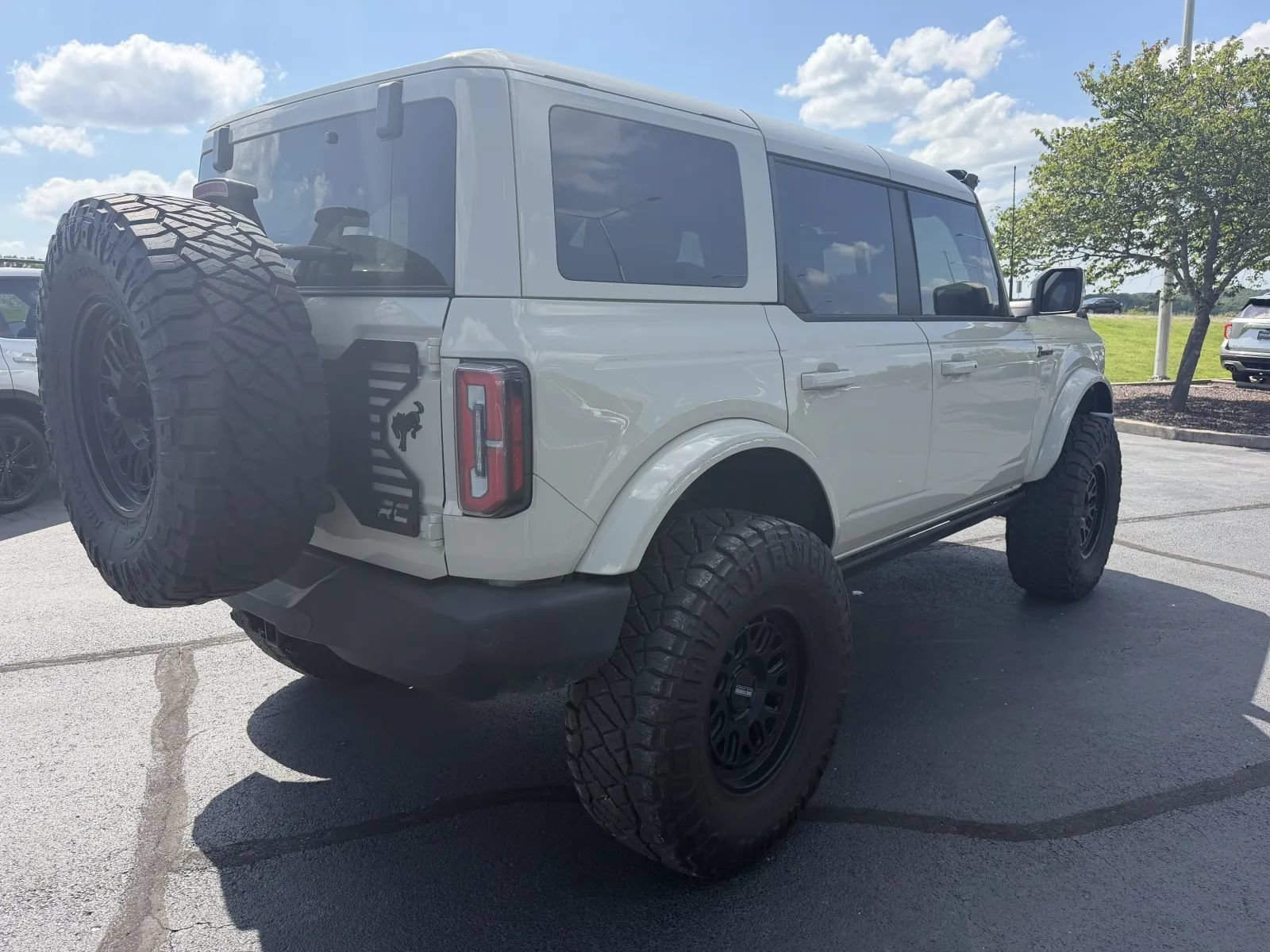 Used 2025 Ford Bronco Outer Banks AWD/4WD image 6