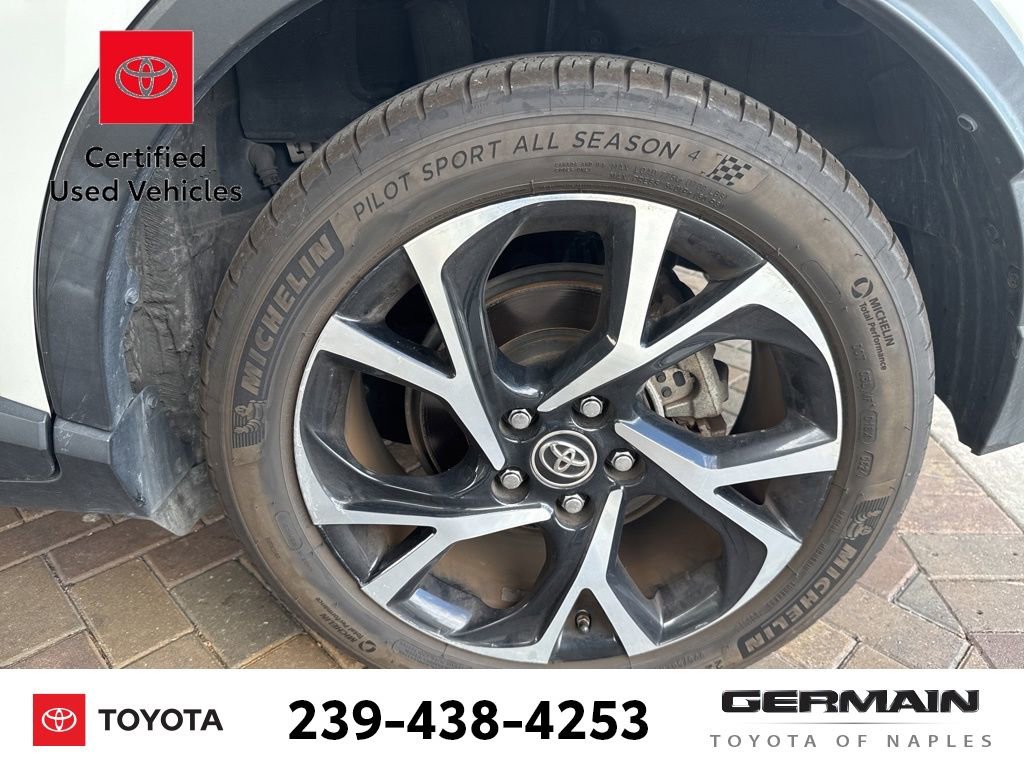 Used 2019 Toyota C-HR XLE FWD image 9