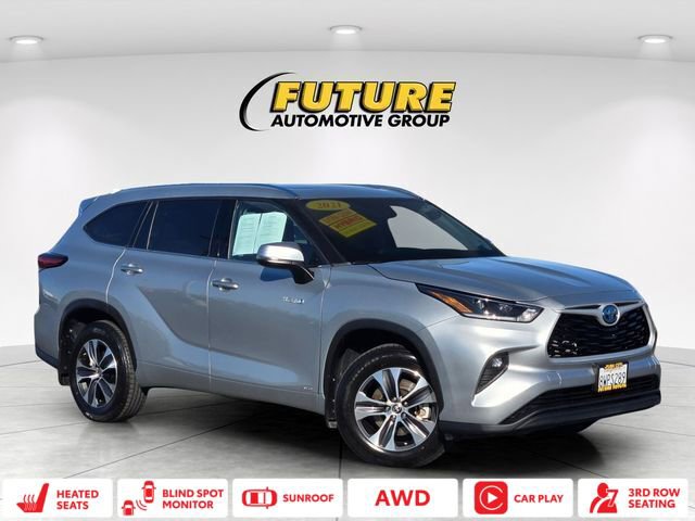 Used 2021 Toyota Highlander XLE image 1
