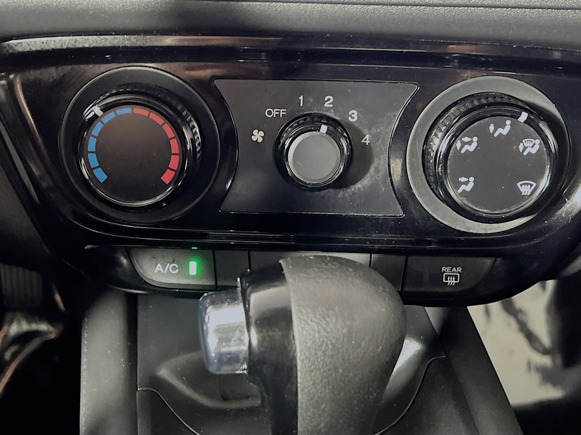 Used 2016 Honda HR-V LX image 25