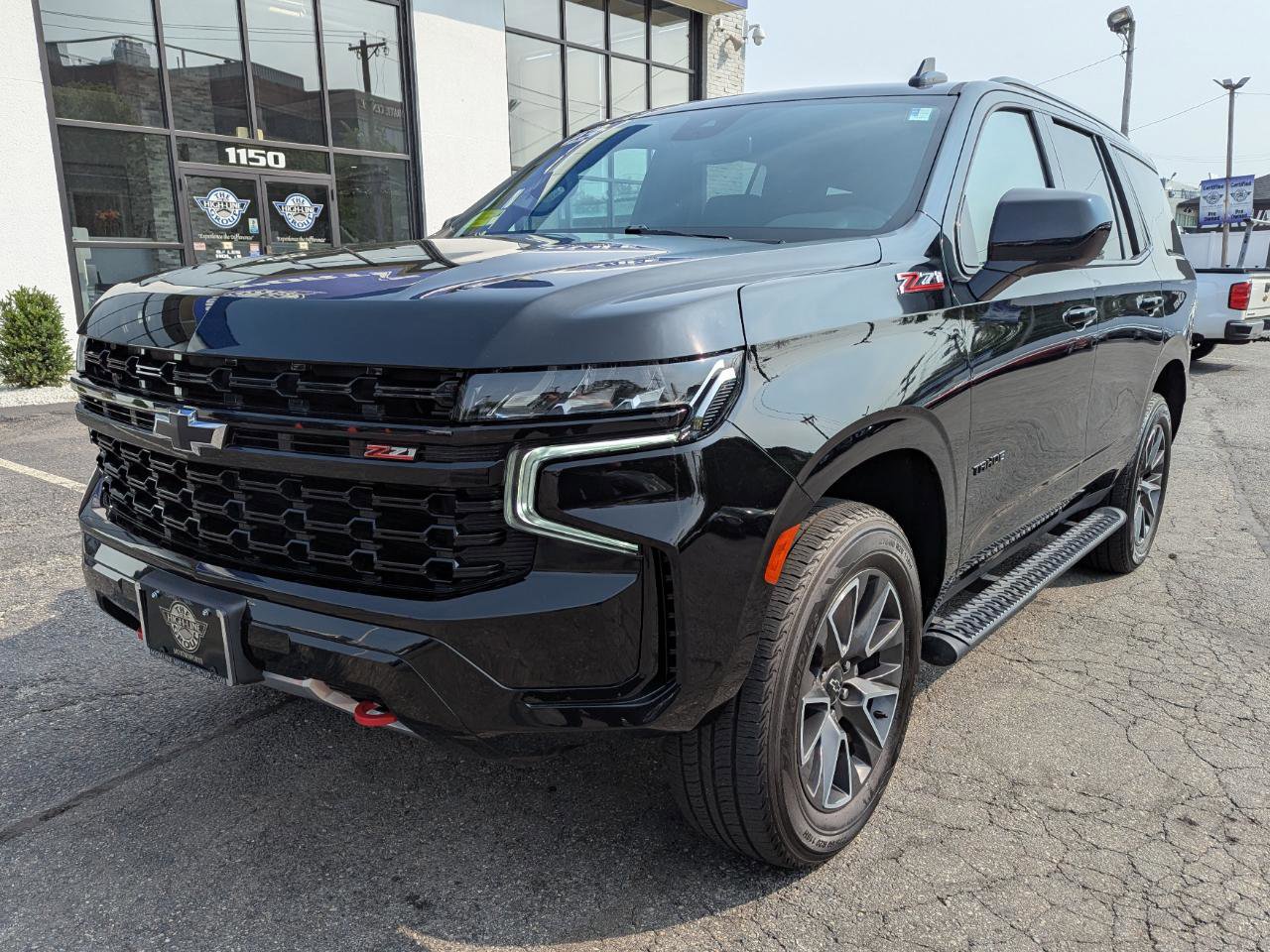 Used 2023 Chevrolet Tahoe Z71 AWD/4WD image 2