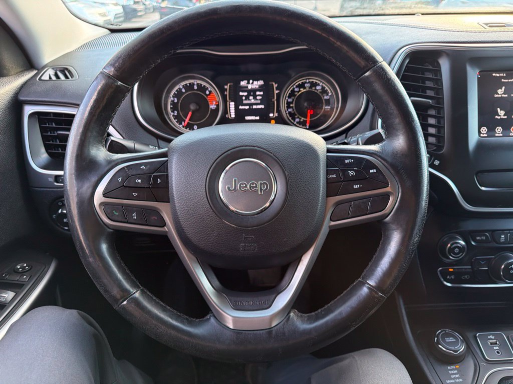 Used 2019 Jeep Cherokee Latitude w/ Cold Weather Group AWD/4WD image 12