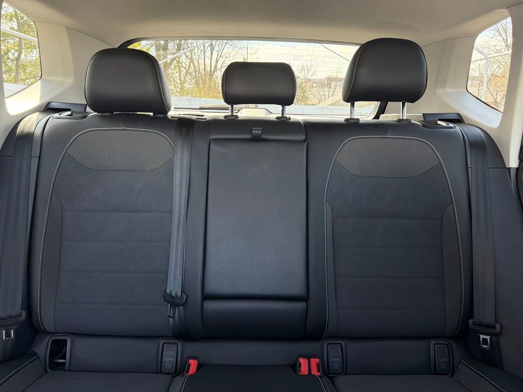 Used 2023 Volkswagen Taos SE image 41