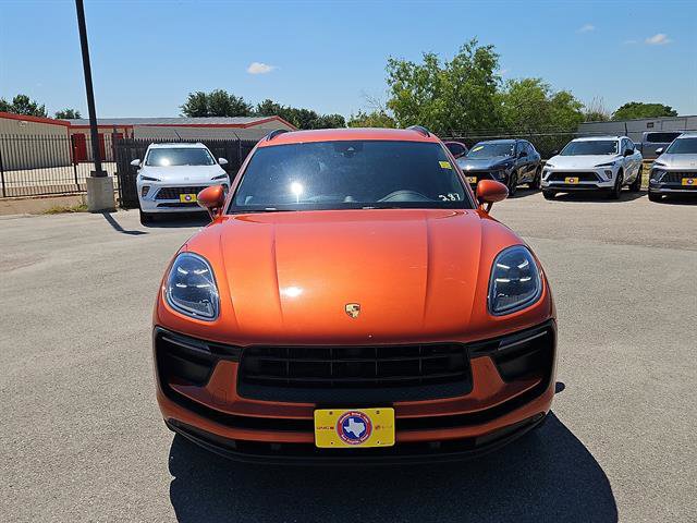 Used 2022 Porsche Macan AWD/4WD image 8