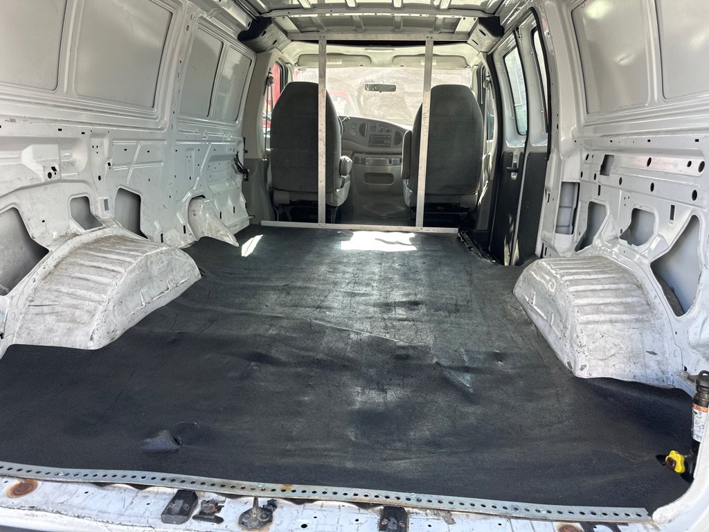 Used 2008 Ford E-250 and Econoline 250 RWD image 5