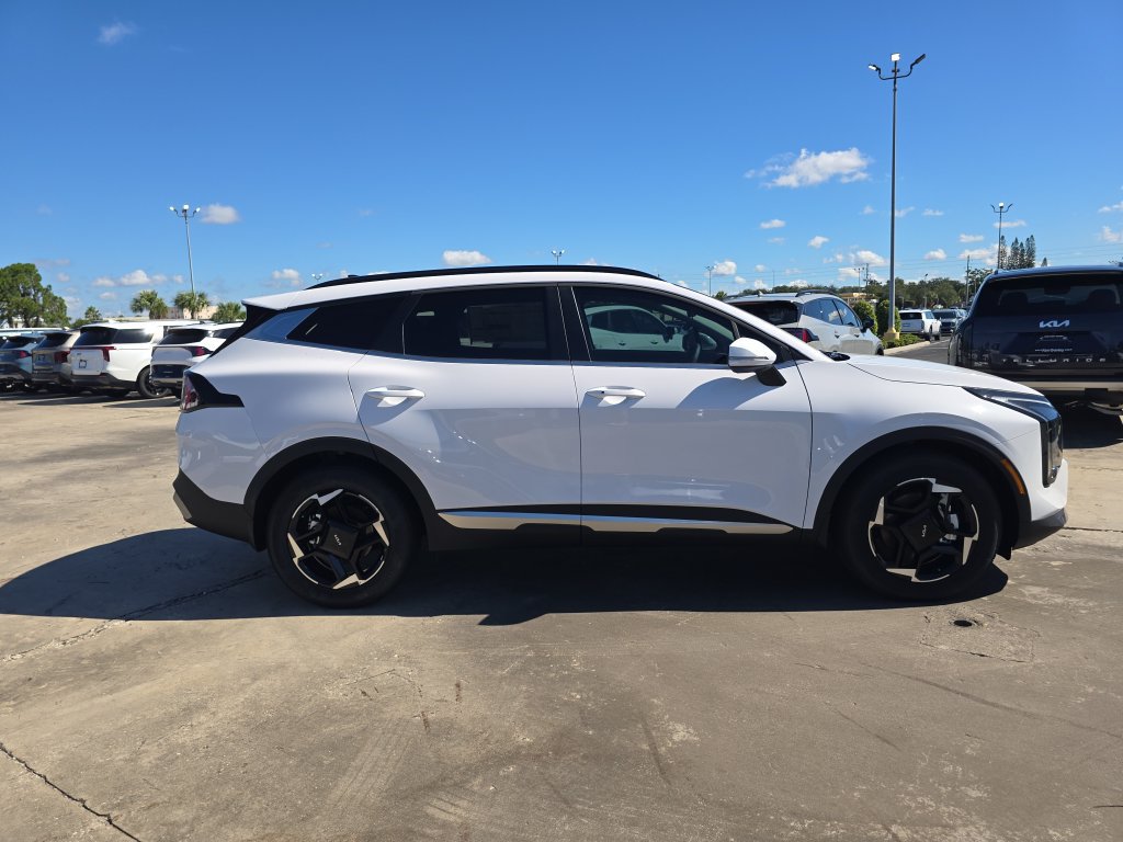 New 2027 Kia Sportage EX FWD image 10